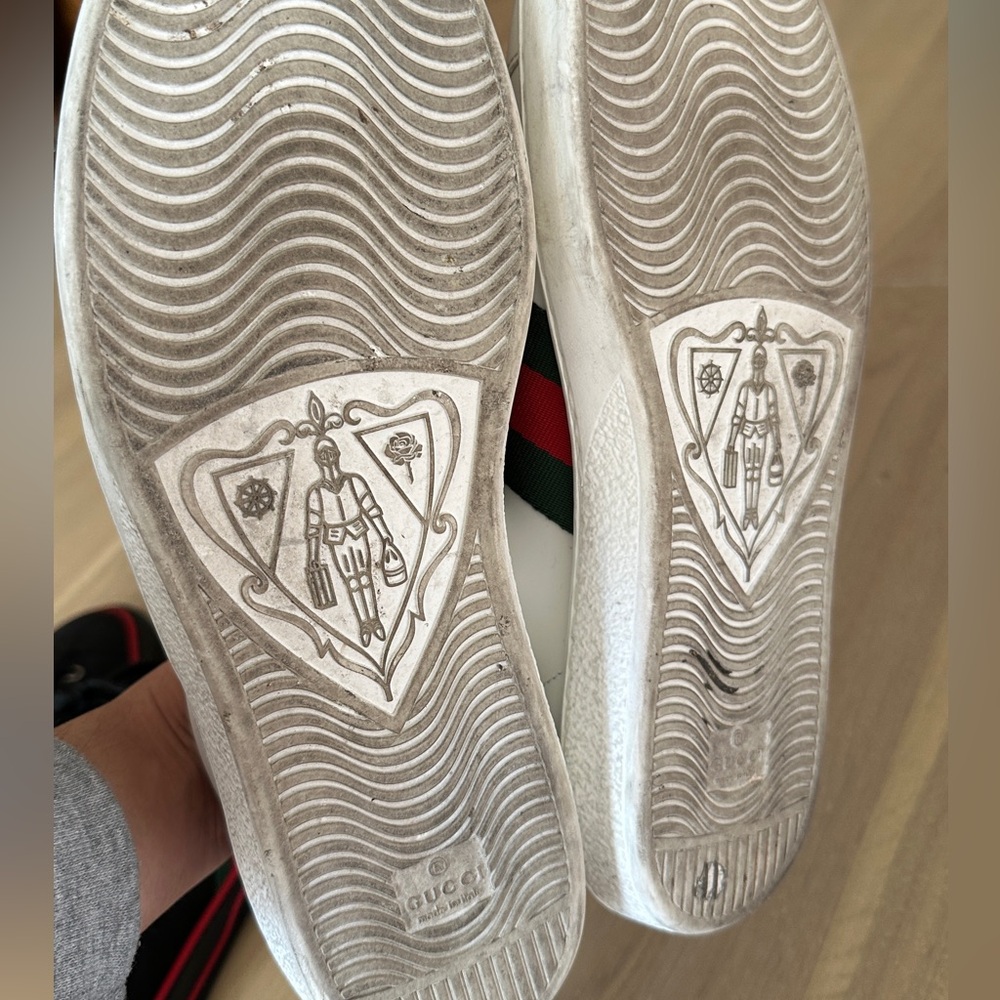 Gucci White Sneakers with Red and Green Stripes - Picture 5 of 5